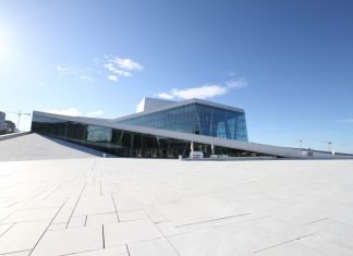 5 motivi per visitare Oslo 5-motivi-per-visitare-oslo-opera-house