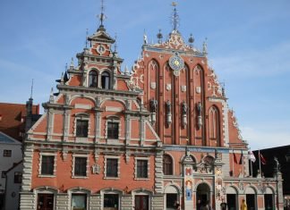 Cosa vedere a Riga in 2 giorni cosa-vedere-riga-teste-nere