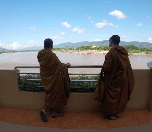 Viaggio in Thailandia del Nord viaggio-thailandia-del-nord-monaci-triangolo-d'oro