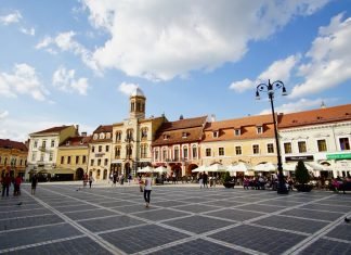 Cosa vedere in Transilvania: tour di un giorno cosa-vedere-in-transilvania-tour-di-un-giorno-piazza-brasov