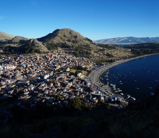 Viaggio in Bolivia: esplorando il lago Titicaca viaggio-in-bolivia-sul-lago-titicaca-vista-panoramica