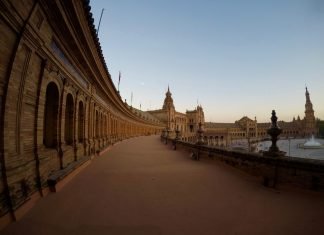 Cosa vedere a Siviglia in due giorni cosa-vedere-a-siviglia-in-due-giorni-plaza-de-espana