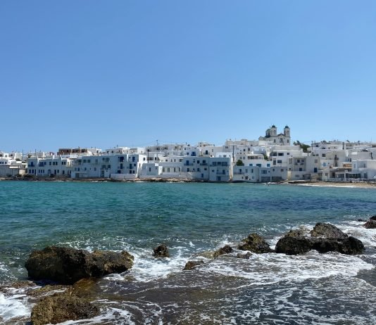 Viaggio in Grecia: cosa fare e vedere a Paros viaggio-in-grecia-cosa-fare-e-vedere-a-paros-noussa-vista